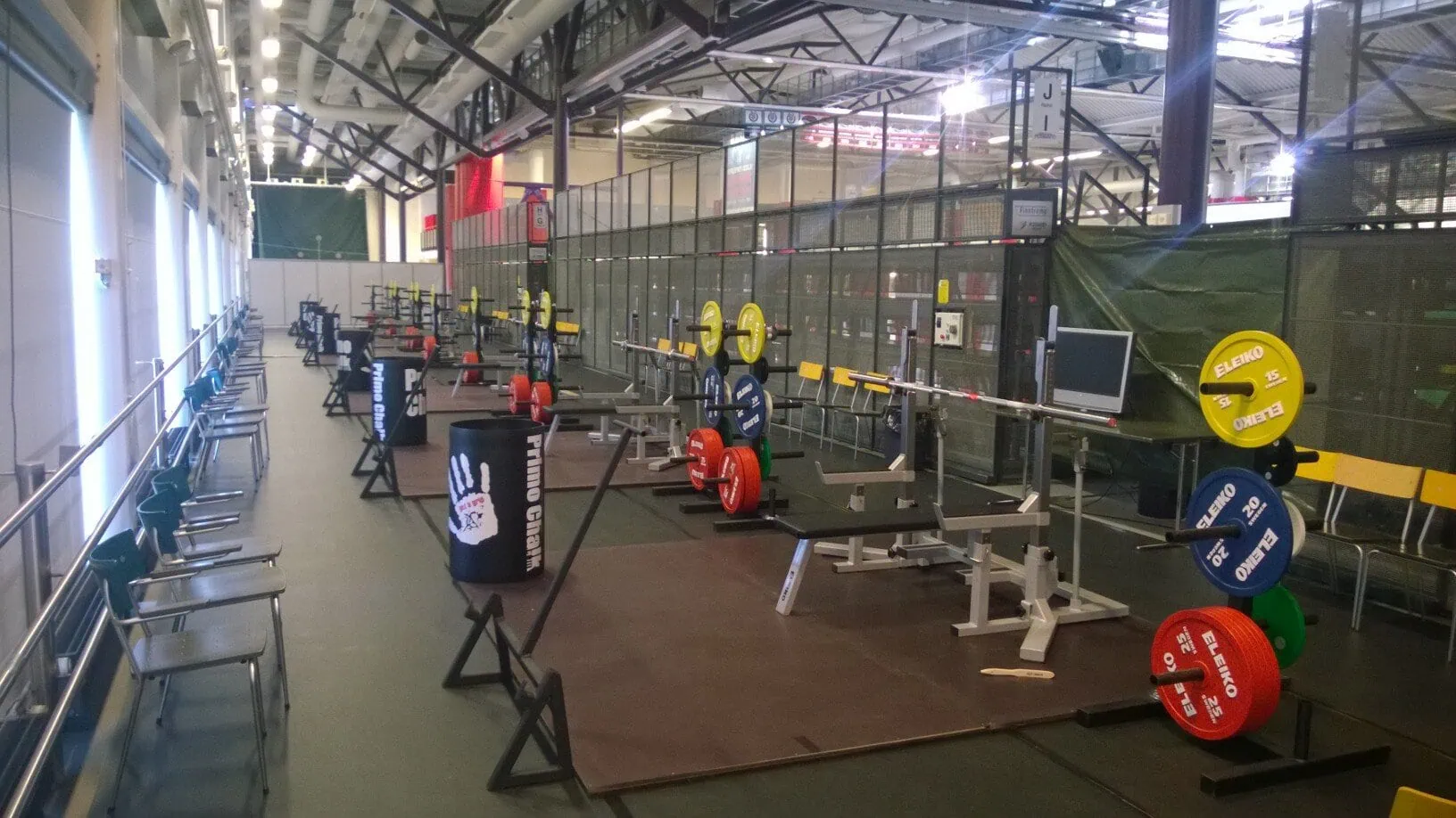 Nuorten ja Aloittelijoiden Voimaharjoittelu 6 IPFwarmup1