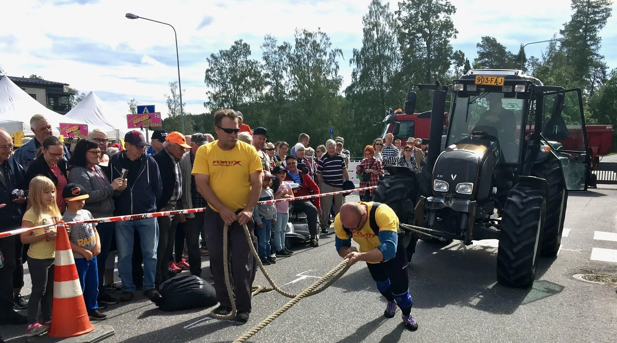 KESKINEN JA TANNER MASTERS MESTAREIKSI. NUMMISTOLLE HILJAINEN HETKI. 1 Keskinen traktorinveto 2019 photo by HeavyEvents