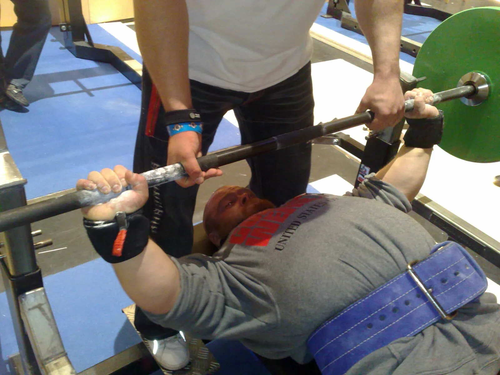 Selän käyttö penkkipunnerruksessa 4 hemuel1